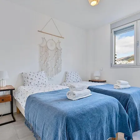 Lovely 3 Bedroom Next To Higueron Area. Fuengirola