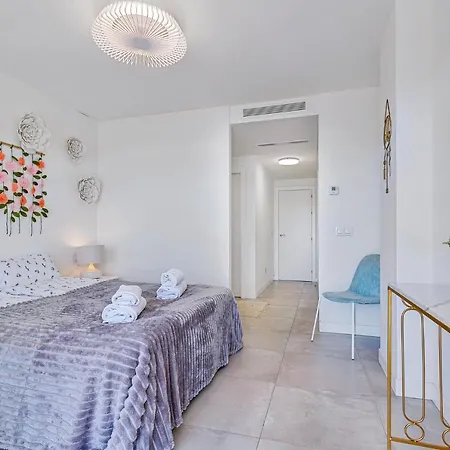 Lovely 3 Bedroom Next To Higueron Area. Apartment Fuengirola
