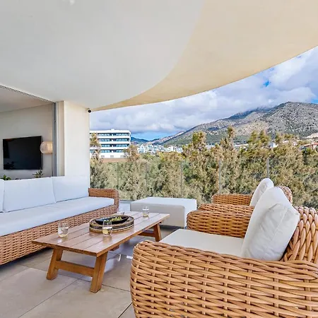 Apartment Lovely 3 Bedroom Next To Higueron Area. Fuengirola