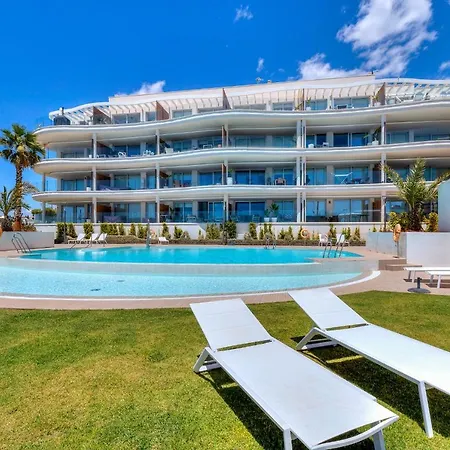 Lovely 3 Bedroom Next To Higueron Area. Apartment
